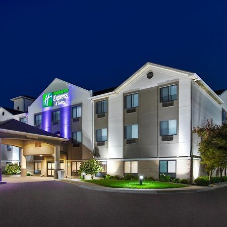 Holiday Inn Express Hotel & Suites - Belleville Area By Ihg Exterior foto